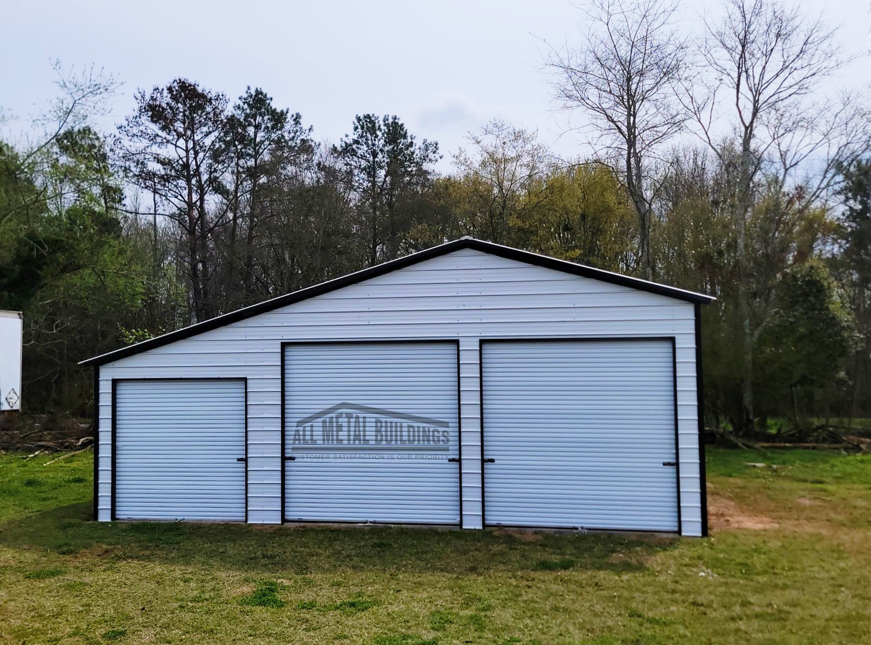 Metal Building with Lean-To